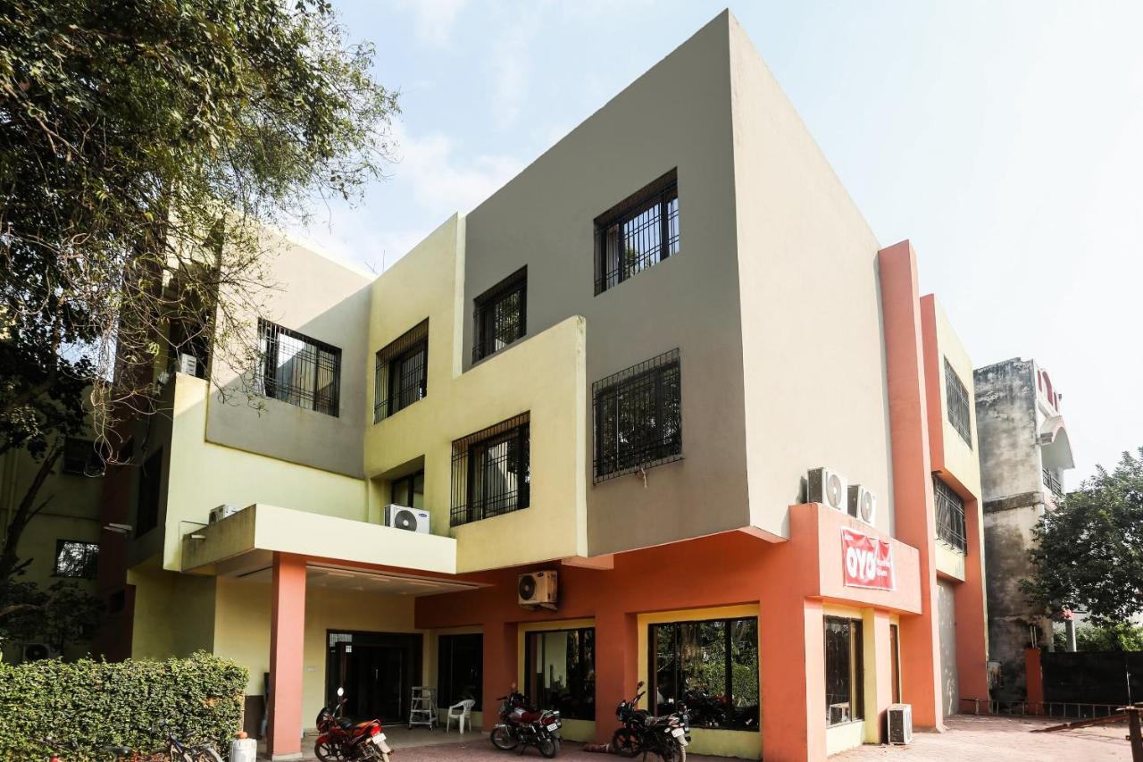 OYO 63134 Hotel Red Queen Raigarh Exterior foto