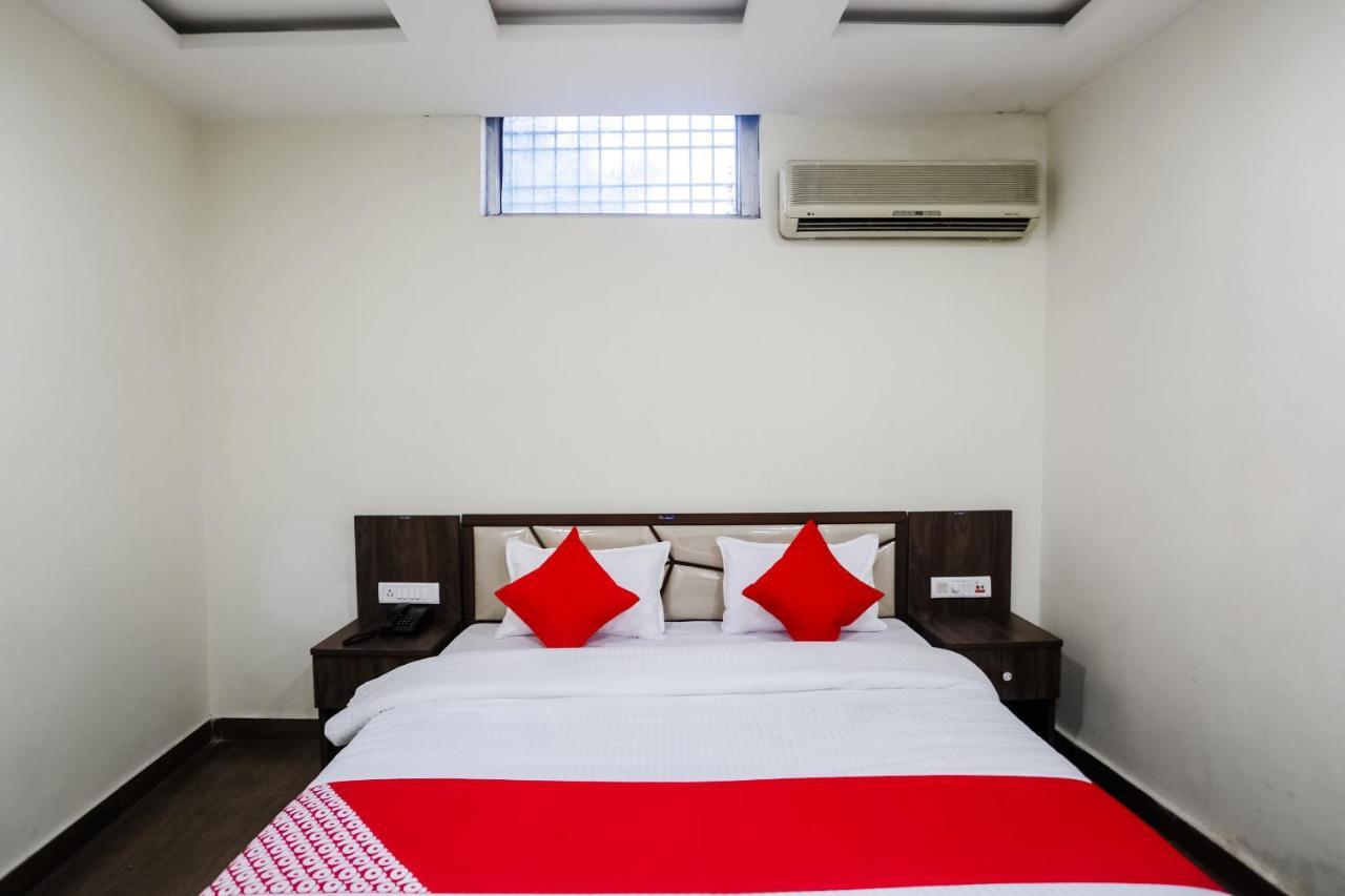 OYO 63134 Hotel Red Queen Raigarh Exterior foto