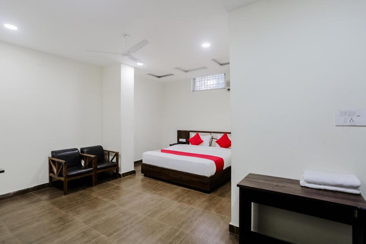 OYO 63134 Hotel Red Queen Raigarh Exterior foto